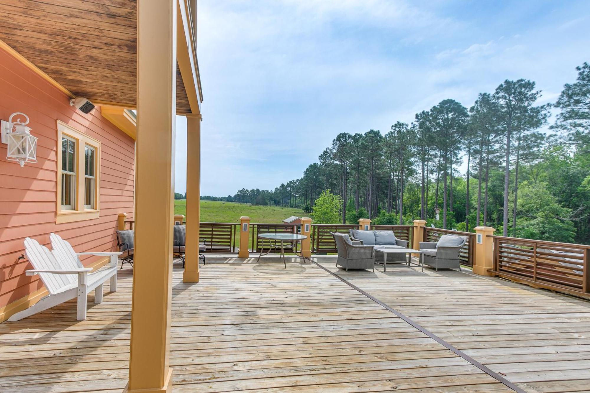 Secluded Home With Deck - Near Downtown Fitzgerald! Exterior foto